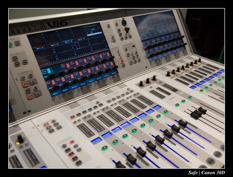 2006 - 11 - Salon SATIS - 19